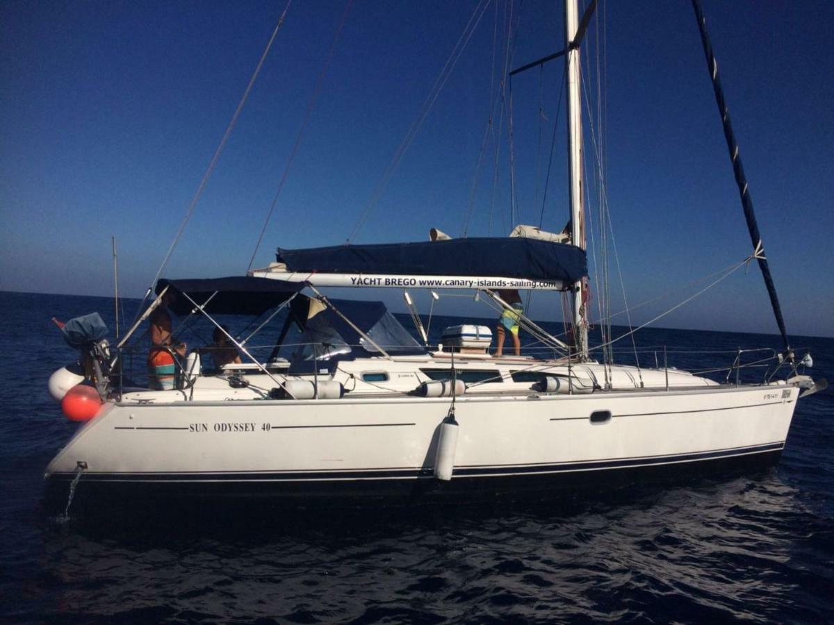 Yacht Brego - A Different Way To Stay ซานเซบาสเตียน เด ลาโกเมรา ภายนอก รูปภาพ