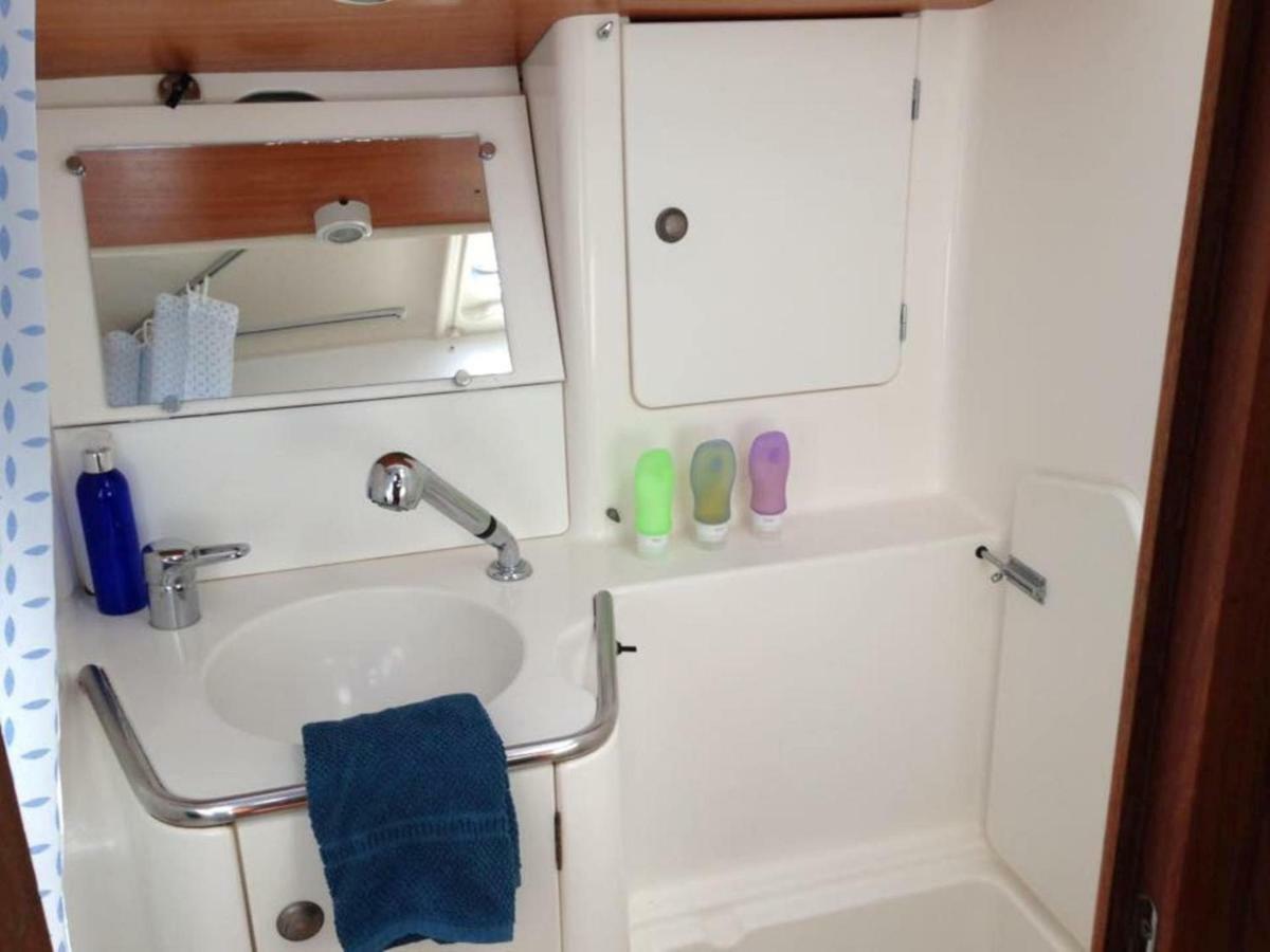 Yacht Brego - A Different Way To Stay ซานเซบาสเตียน เด ลาโกเมรา ภายนอก รูปภาพ